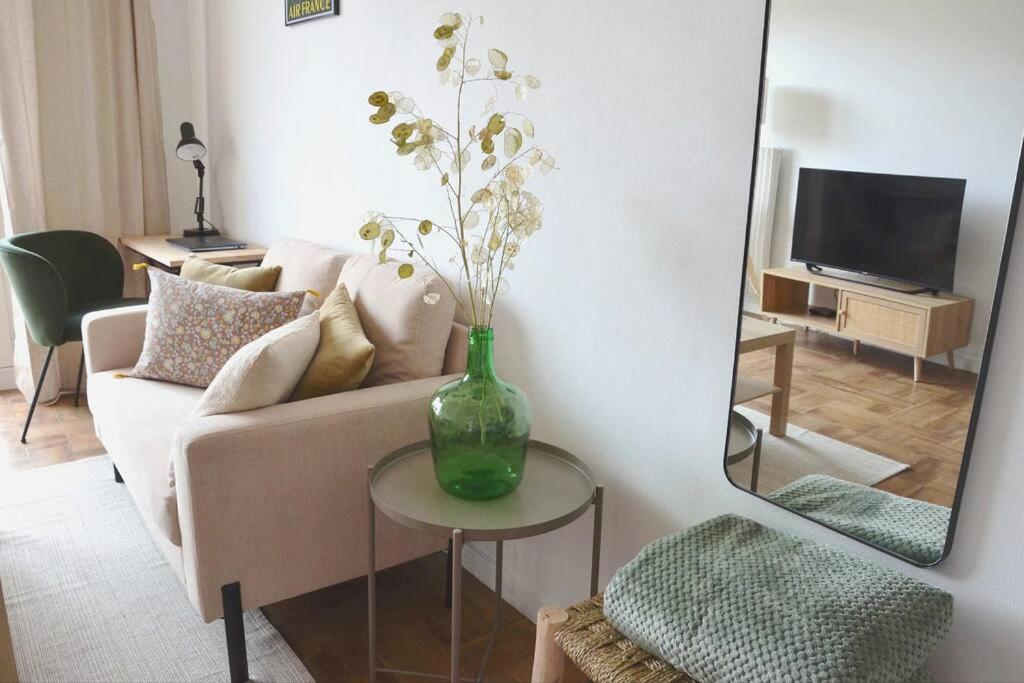 Grand Studio L Parking Prive L Centre Ville Limoges Bagian luar foto